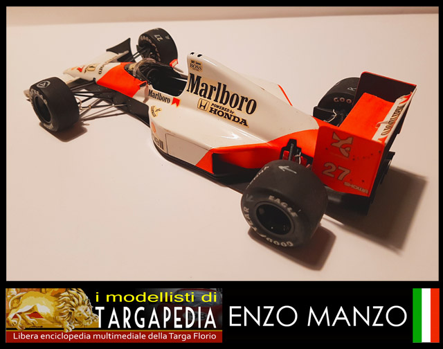 McLaren Honda MP4-5B F1 1990 - Tamya 1.20 (2).jpg